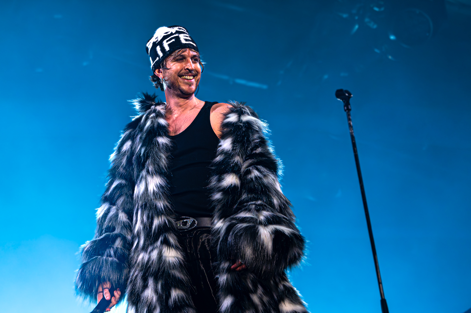 Oscar and the Wolf @ De Warmste Week, foto 2, foto's door Anoek Houben - FrontView Magazine