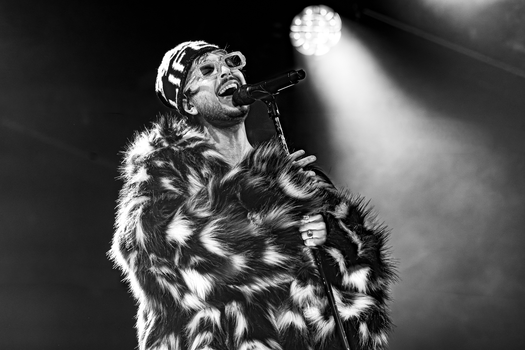 Oscar and the Wolf @ De Warmste Week, foto 4, foto's door Anoek Houben - FrontView Magazine