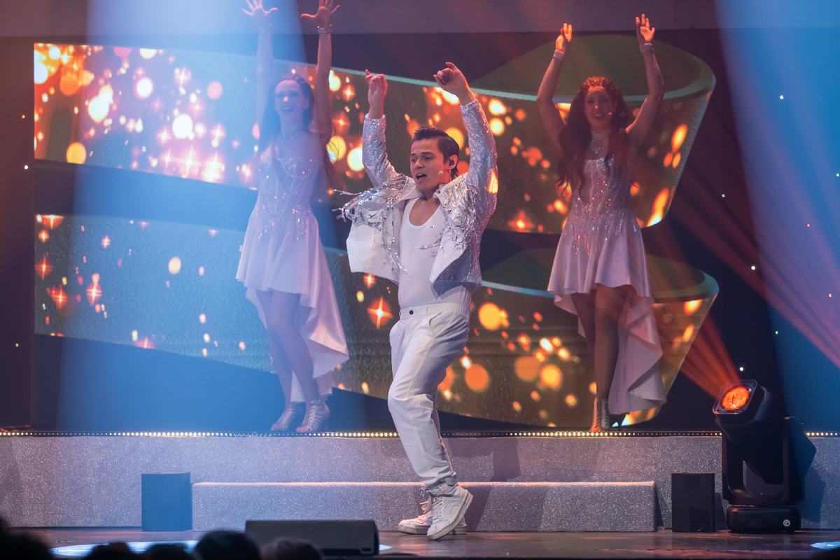 Première Winterrevue - Jubilee @ Theater Elckerlyc, picture 45, photographed by Goele Bormans - FrontView Magazine