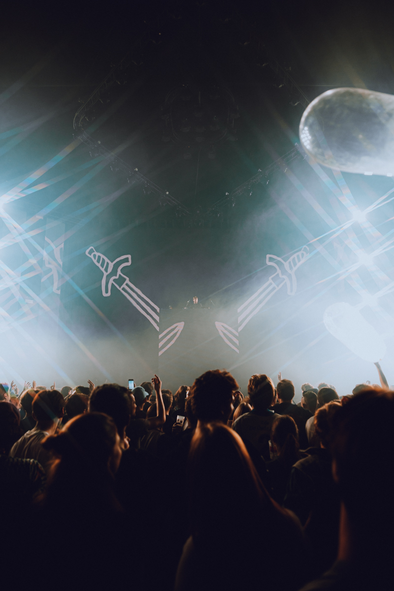 USED:LIVE @ Lotto Arena, picture 8, photographed by Simon Coppens - FrontView Magazine