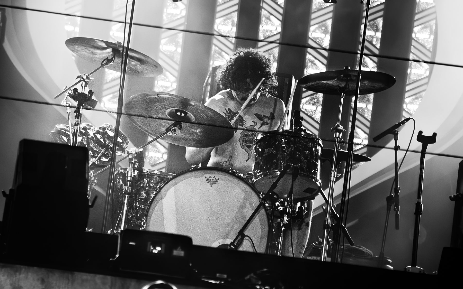 SONS @ De Warmste Week, picture 2, photographed by Anoek Houben - FrontView Magazine