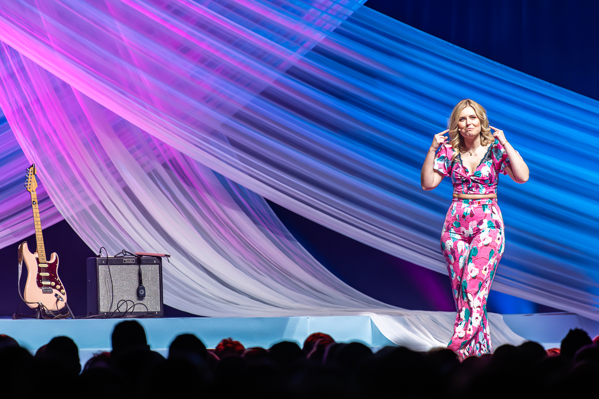 Jade Mintjens @ Lotto Arena, picture 9, photographed by Dorien Goetschalckx - FrontView Magazine
