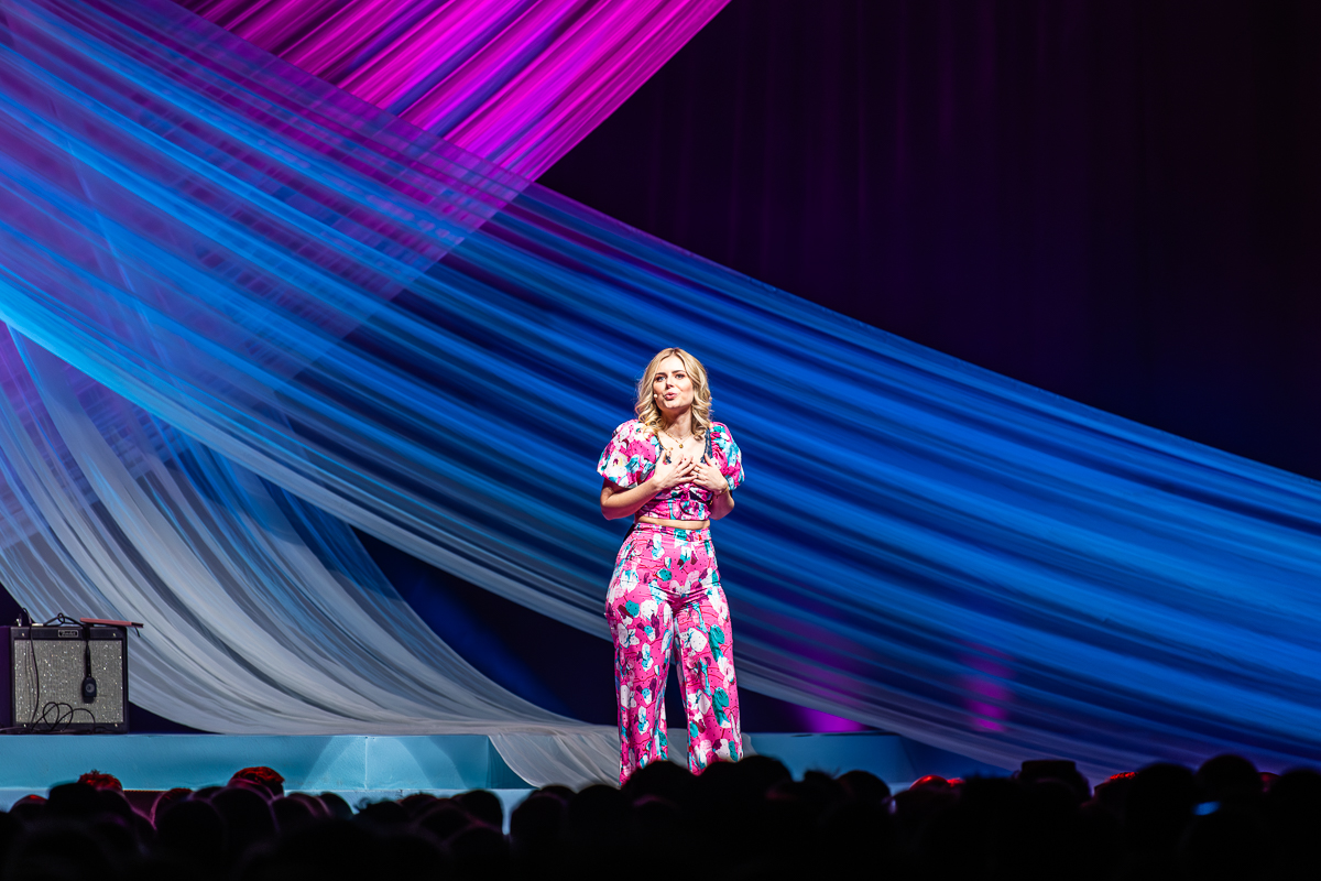 Jade Mintjens @ Lotto Arena, picture 17, photographed by Dorien Goetschalckx - FrontView Magazine