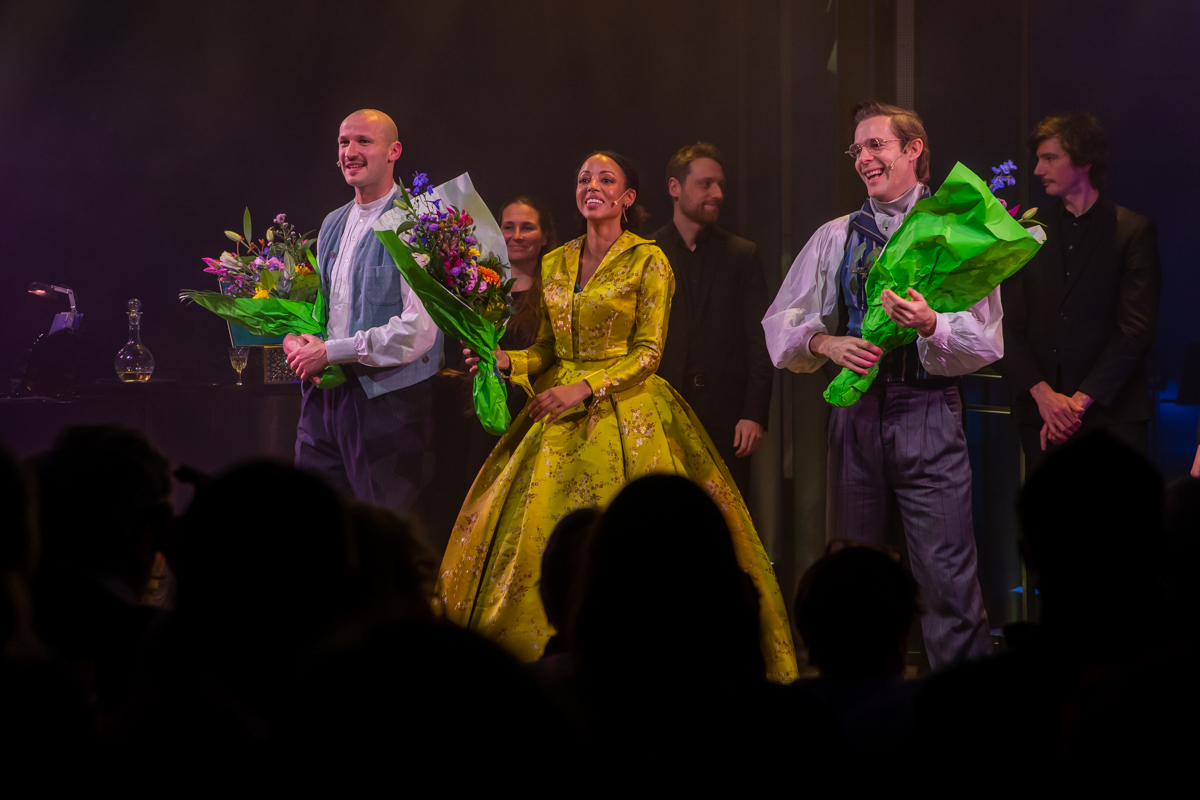 Première Madame Bovary @ Fakkeltheater - Rode Zaal, picture 39, photographed by Goele Bormans - FrontView Magazine