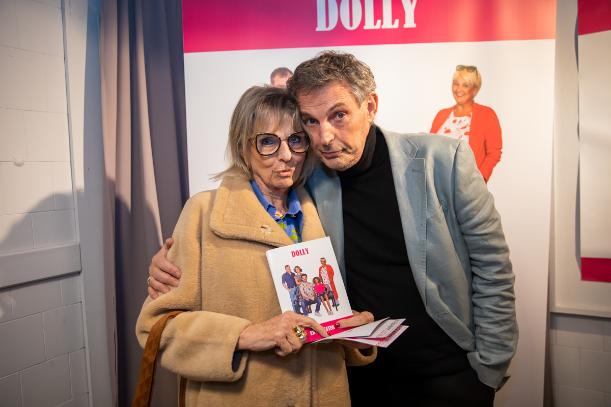 Première Dolly @ EWT - Theater, picture 1, photographed by Goele Bormans - FrontView Magazine
