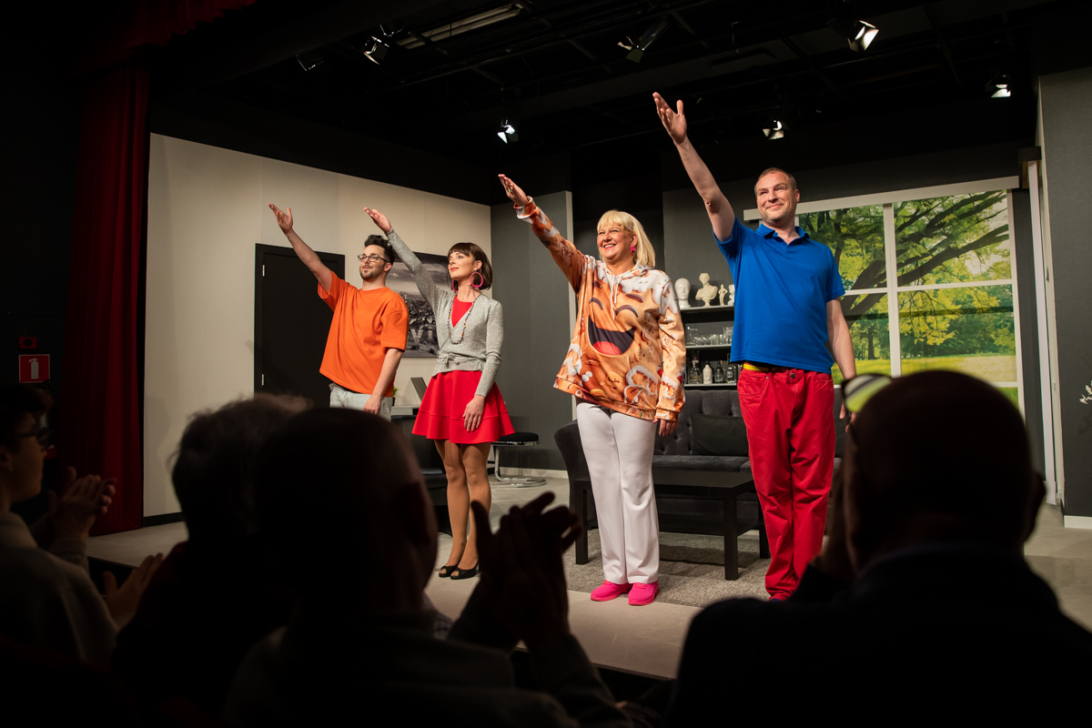 Première Dolly @ EWT - Theater, picture 15, photographed by Goele Bormans - FrontView Magazine
