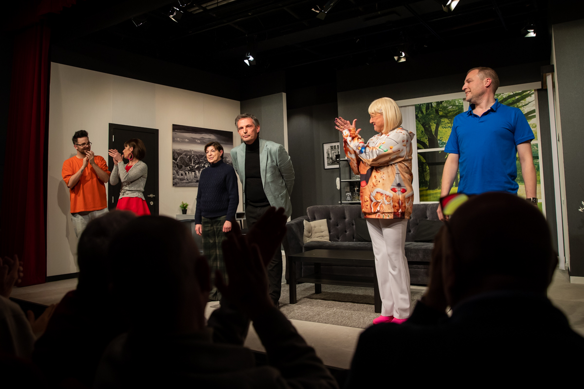 Première Dolly @ EWT - Theater, picture 17, photographed by Goele Bormans - FrontView Magazine