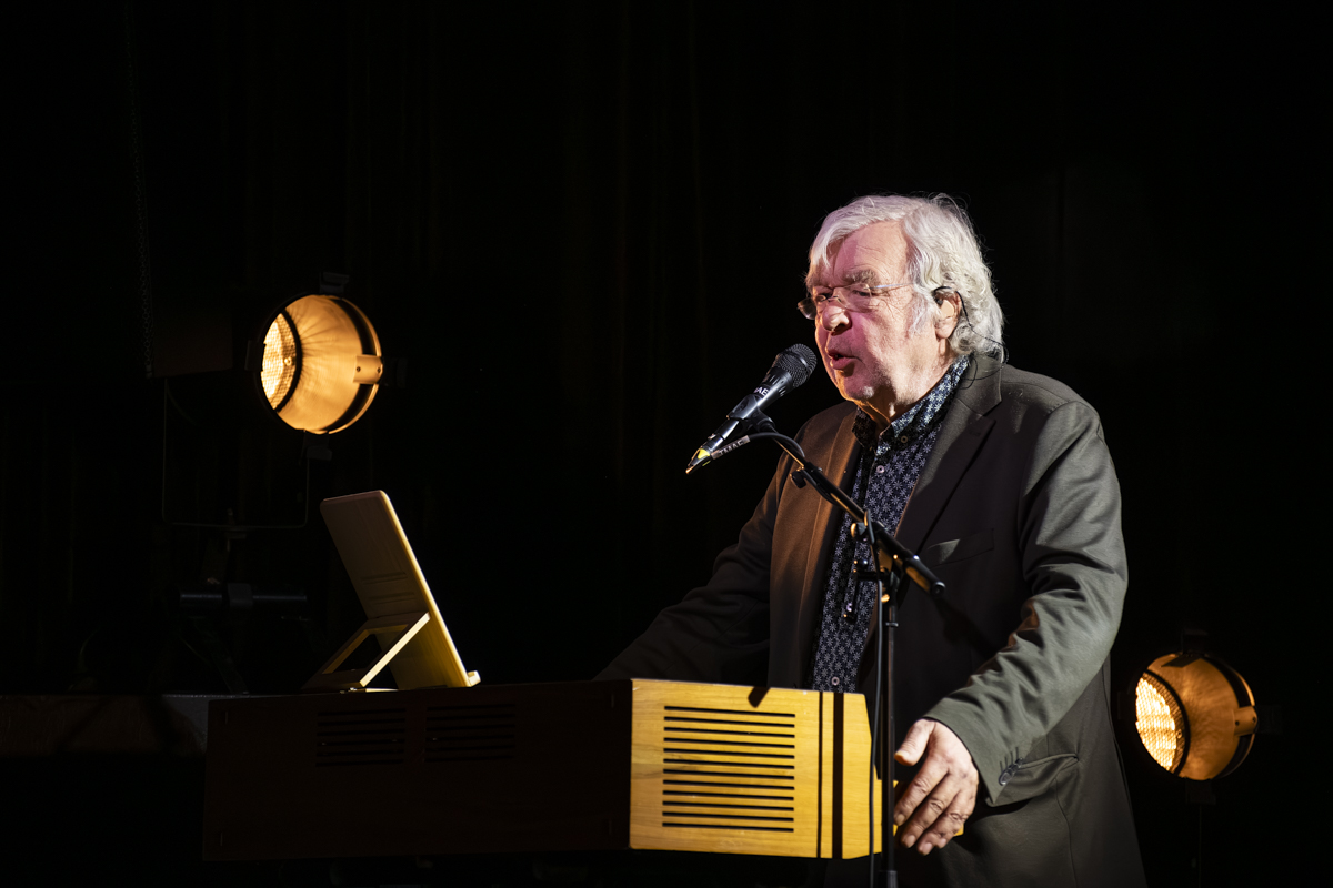 Hugo Matthysen - BIMDEK @ De Casino, foto 1, foto's door Bart Janssens - FrontView Magazine
