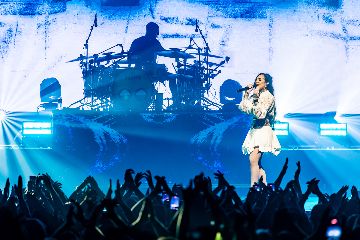 Jinjer @ 013, picture 3, photographed by Dorien Goetschalckx - FrontView Magazine