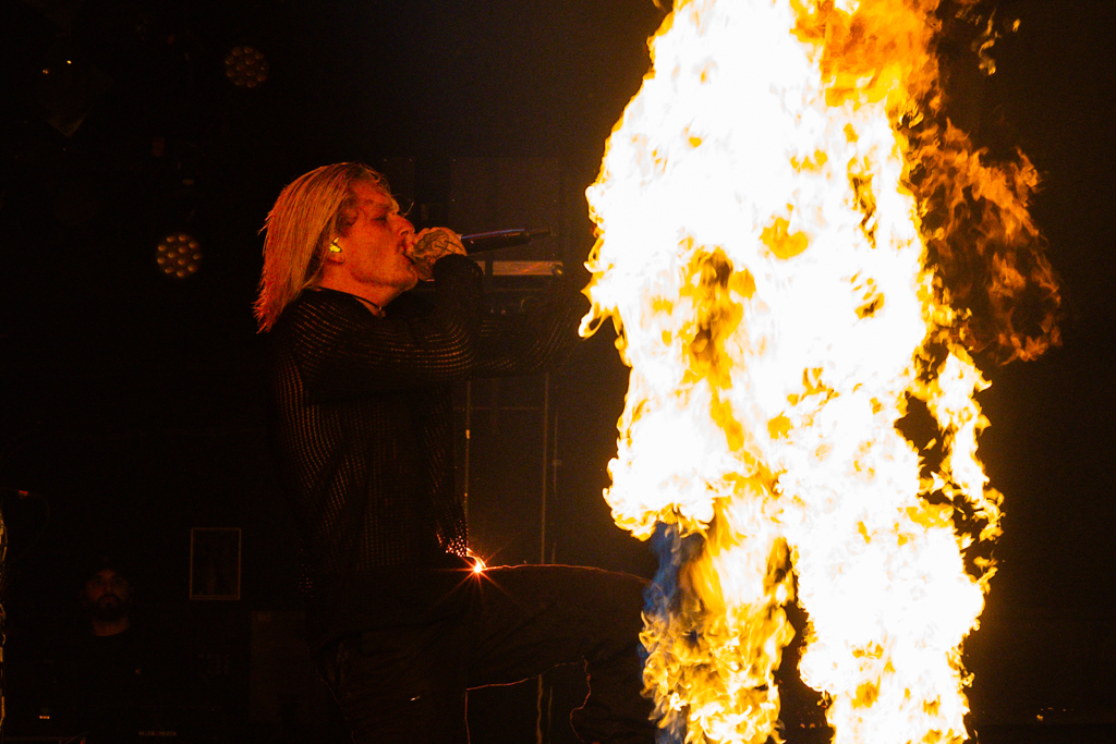 Paleface Swiss @ 013 Tilburg, picture 5, photographed by Peter Casie - FrontView Magazine