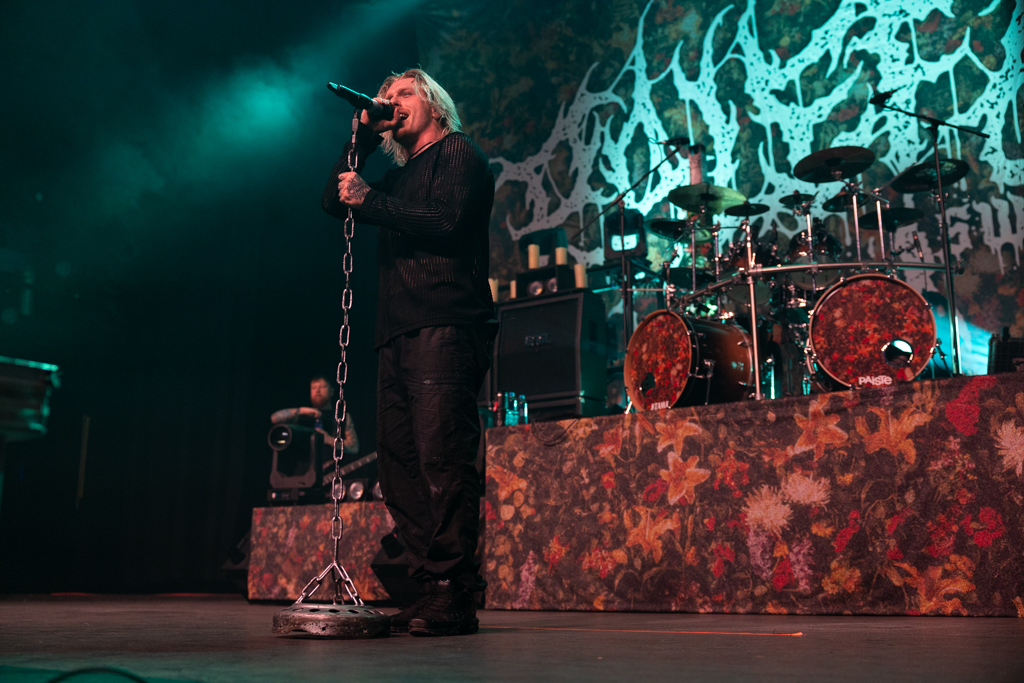 Paleface Swiss @ 013 Tilburg, picture 13, photographed by Peter Casie - FrontView Magazine