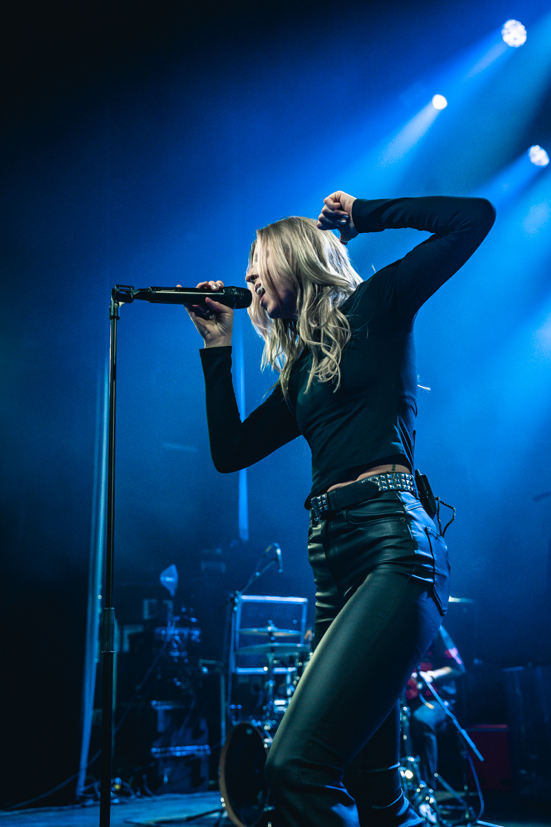 Taylor Acorn @ AB, picture 2, photographed by Jelle Meersschaut - FrontView Magazine