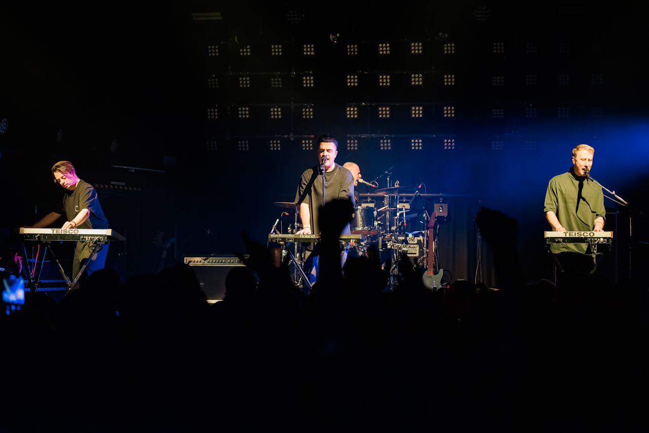 Goose Live @ 013 (Next Stage), picture 1, photographed by Paul Jongeneelen - FrontView Magazine