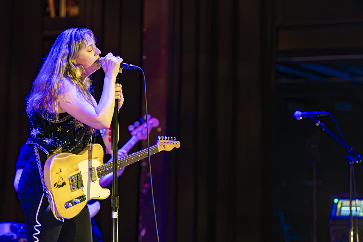 Joanne Shaw Taylor @ De Roma, picture 7, photographed by dirk janssens - FrontView Magazine