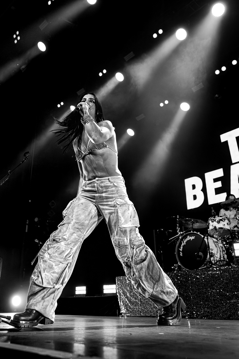 The Beaches @ 013, picture 20, photographed by Anoek Houben - FrontView Magazine