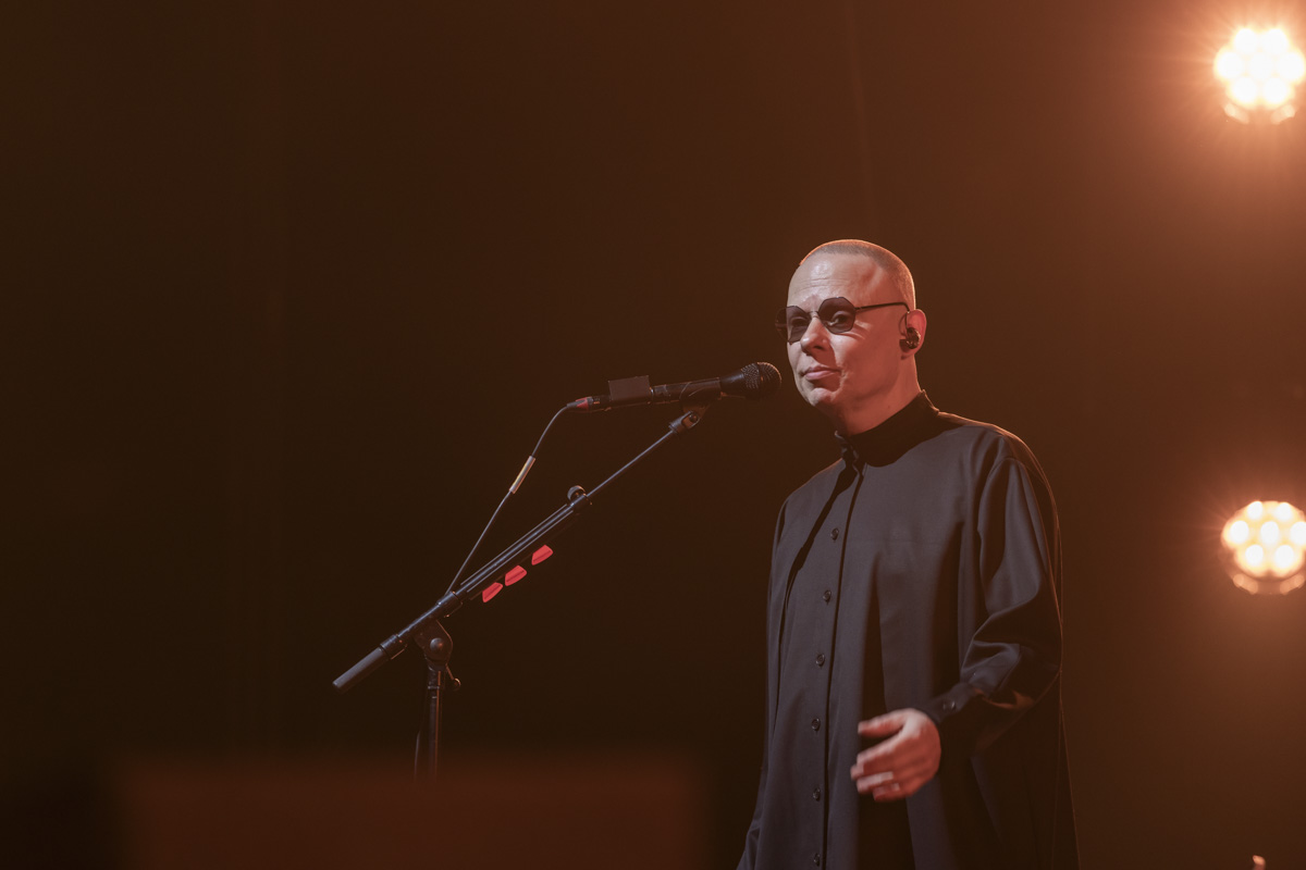 Hooverphonic @ Lotto arena, picture 3, photographed by dirk janssens - FrontView Magazine
