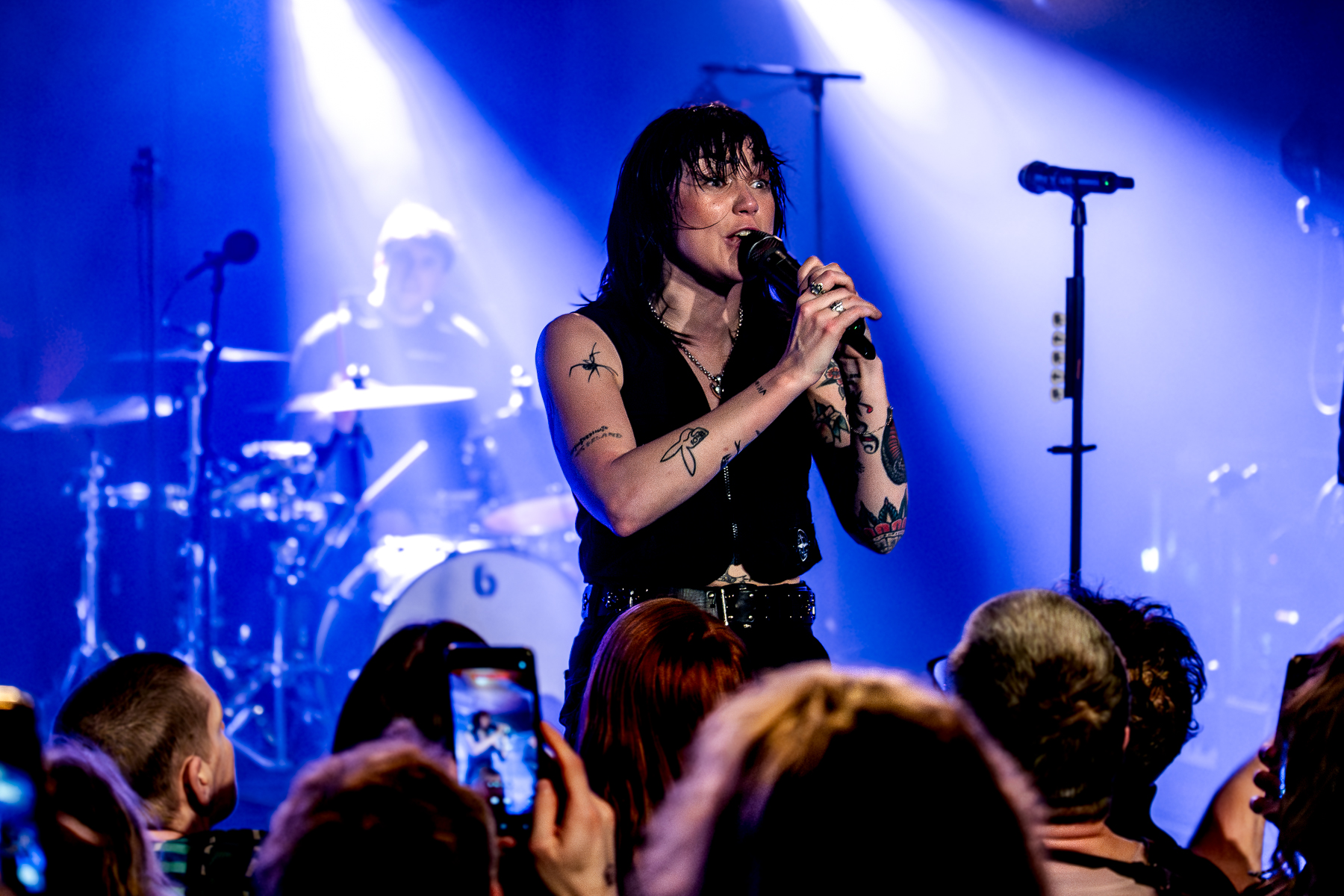Hot Milk @ Trix Club, foto 14, foto's door Anoek Houben - FrontView Magazine