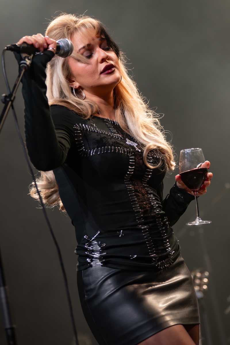 Luvcat @ Trix, foto 5, foto's door Robby Stifter - FrontView Magazine