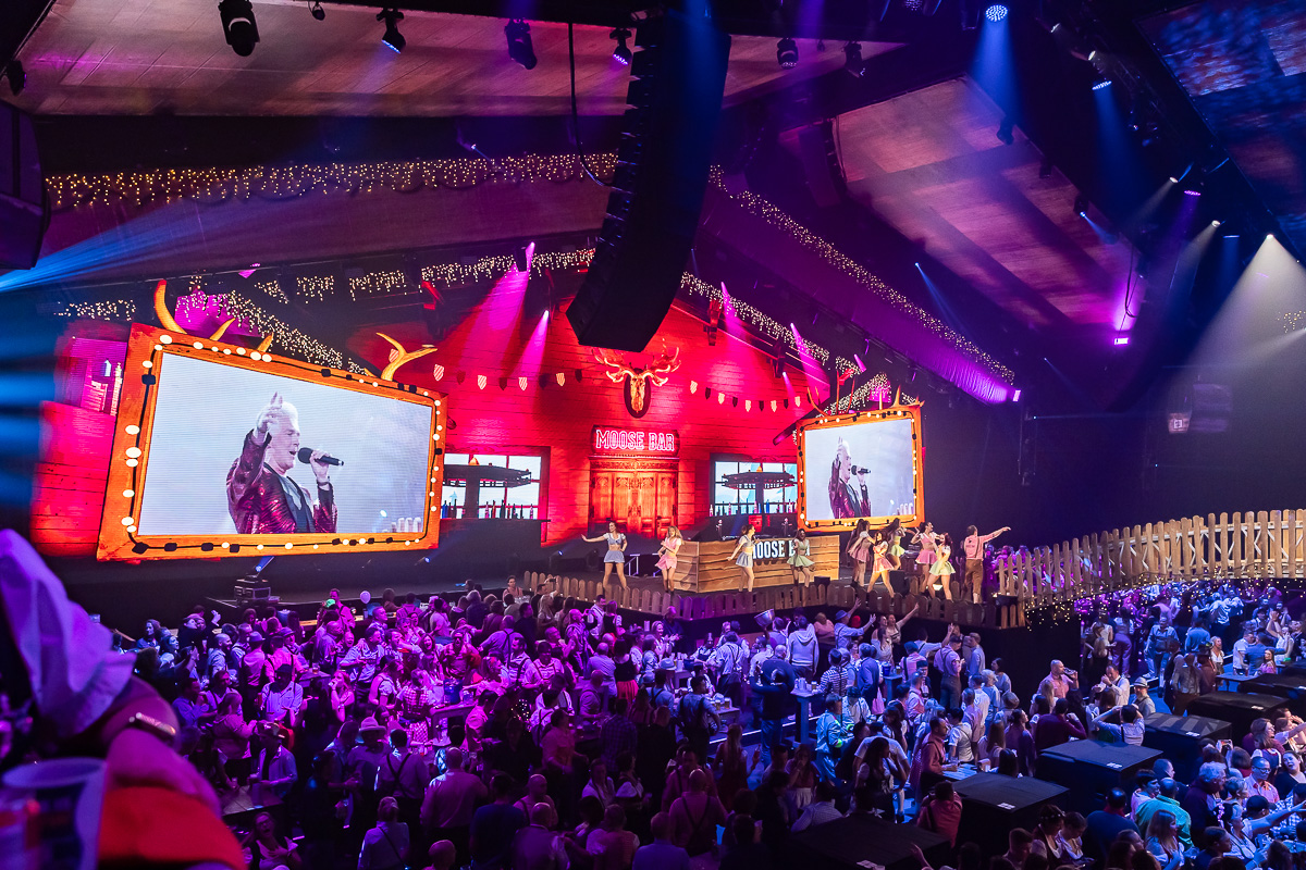 Moose Bar XXL 2026 @ AFAS Dome, picture 5, photographed by Marc Verdonck - FrontView Magazine
