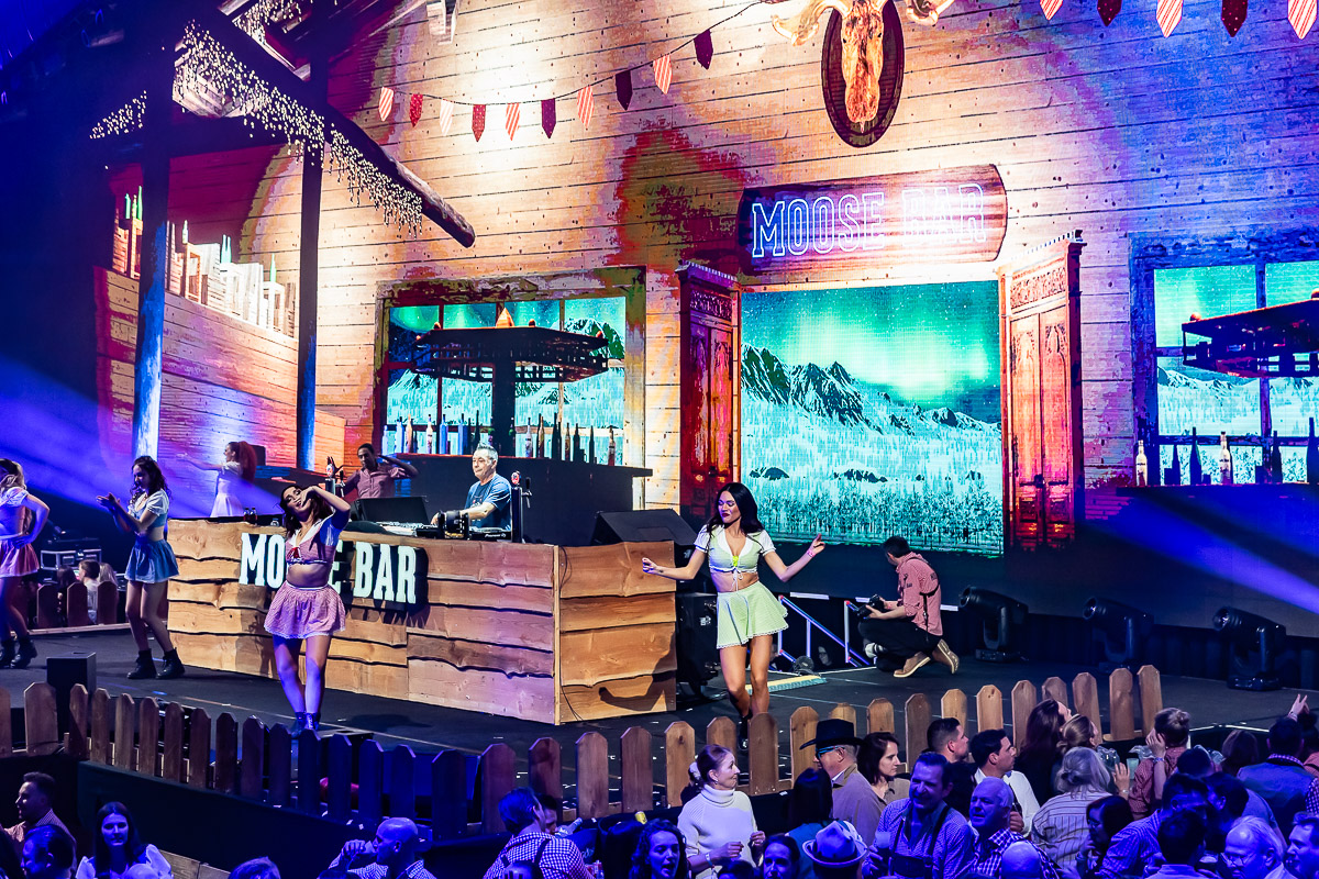 Moose Bar XXL 2026 @ AFAS Dome, picture 19, photographed by Marc Verdonck - FrontView Magazine