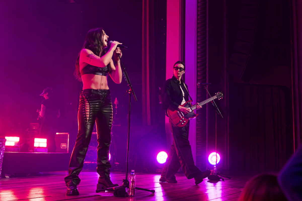 The Beaches @ De Roma, picture 8, photographed by Bart Janssens - FrontView Magazine