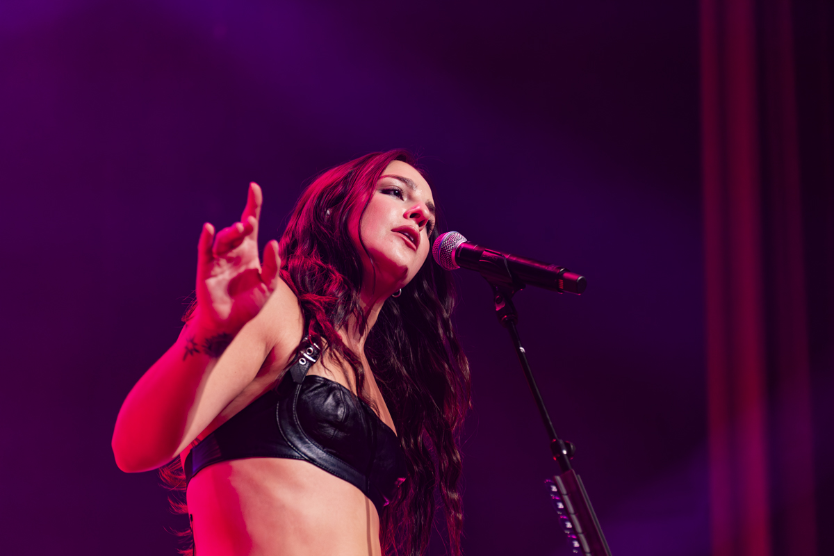 The Beaches @ De Roma, picture 11, photographed by Bart Janssens - FrontView Magazine