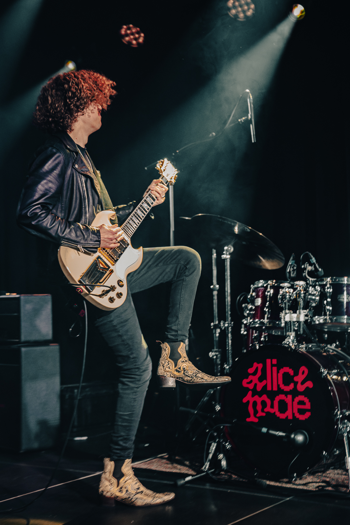 Alice Mae @ AB Club, foto 4, foto's door Anoek Houben - FrontView Magazine
