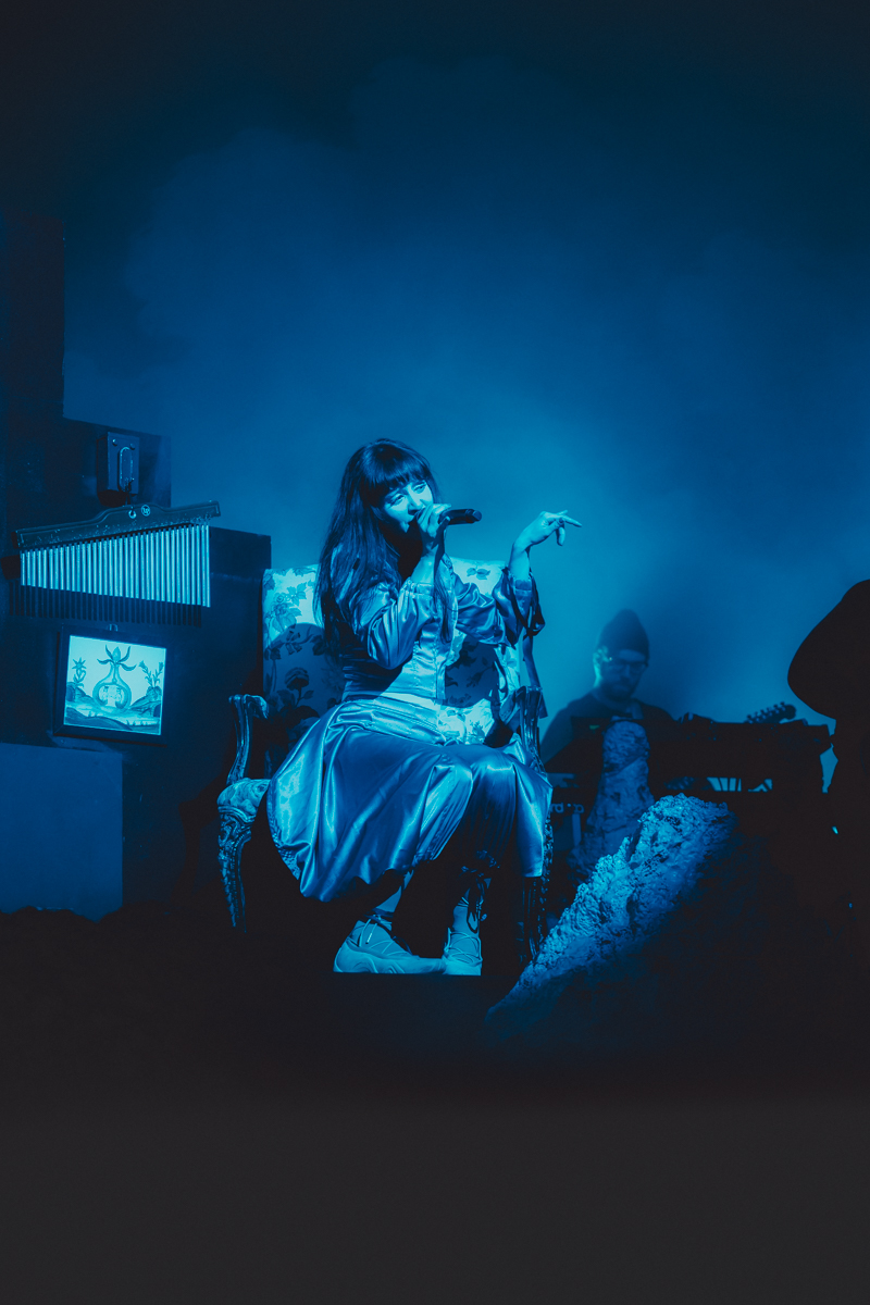 Magdalena Bay @ De Roma, picture 6, photographed by Simon Coppens - FrontView Magazine