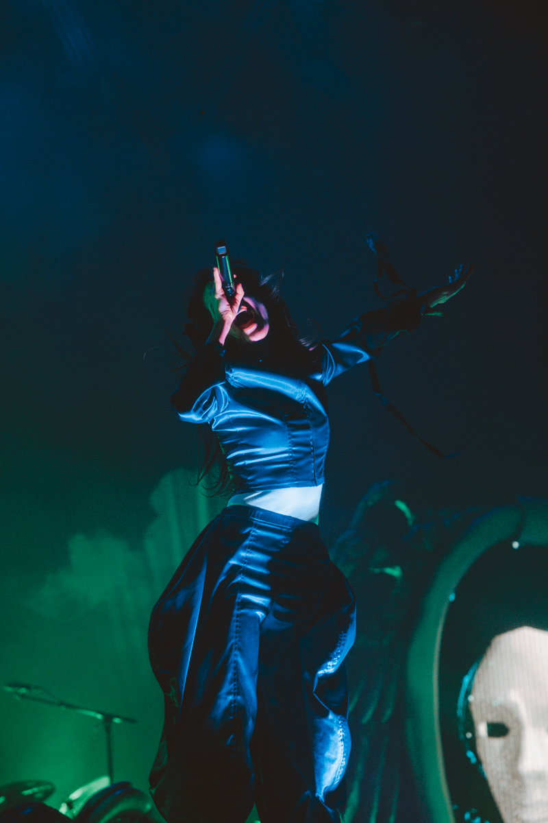 Magdalena Bay @ De Roma, picture 9, photographed by Simon Coppens - FrontView Magazine