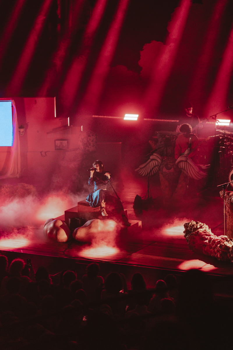 Magdalena Bay @ De Roma, picture 23, photographed by Simon Coppens - FrontView Magazine