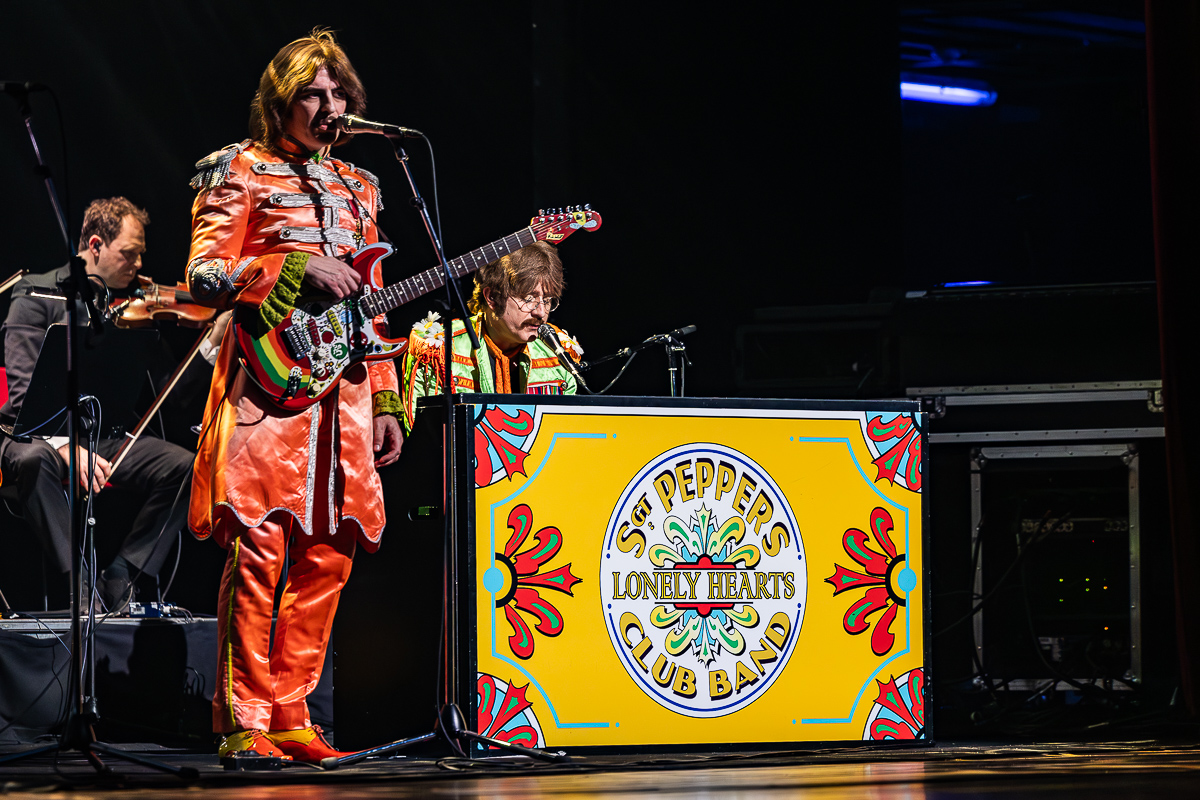 The Bootleg Beatles @ De Roma, picture 14, photographed by Marc Verdonck - FrontView Magazine