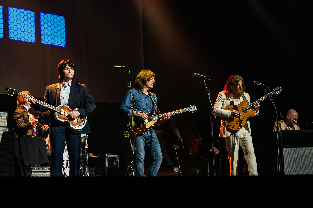 The Bootleg Beatles @ De Roma, picture 26, photographed by Marc Verdonck - FrontView Magazine