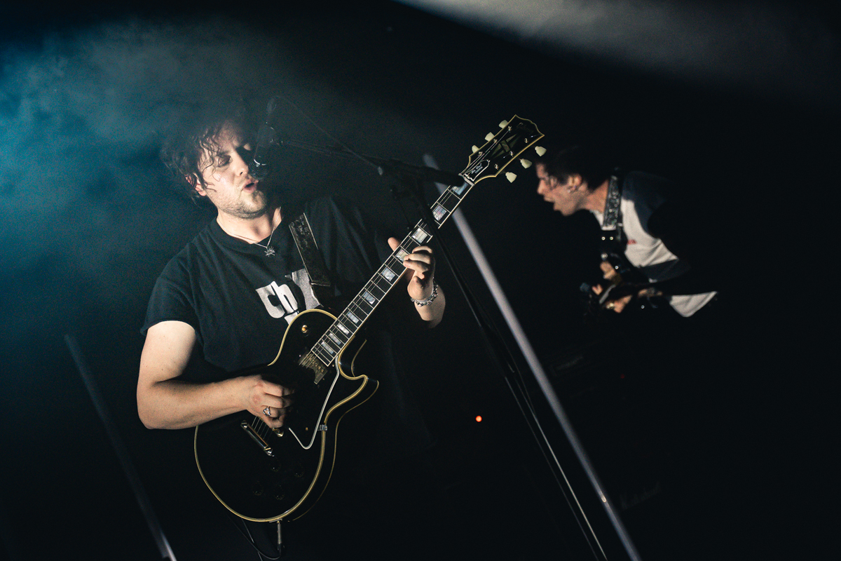 Sons @ Wintercircus, picture 8, photographed by Jelle Meersschaut - FrontView Magazine