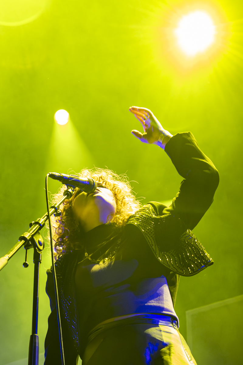 She's In Parties @ 013, foto 2, foto's door Bart Janssens - FrontView Magazine