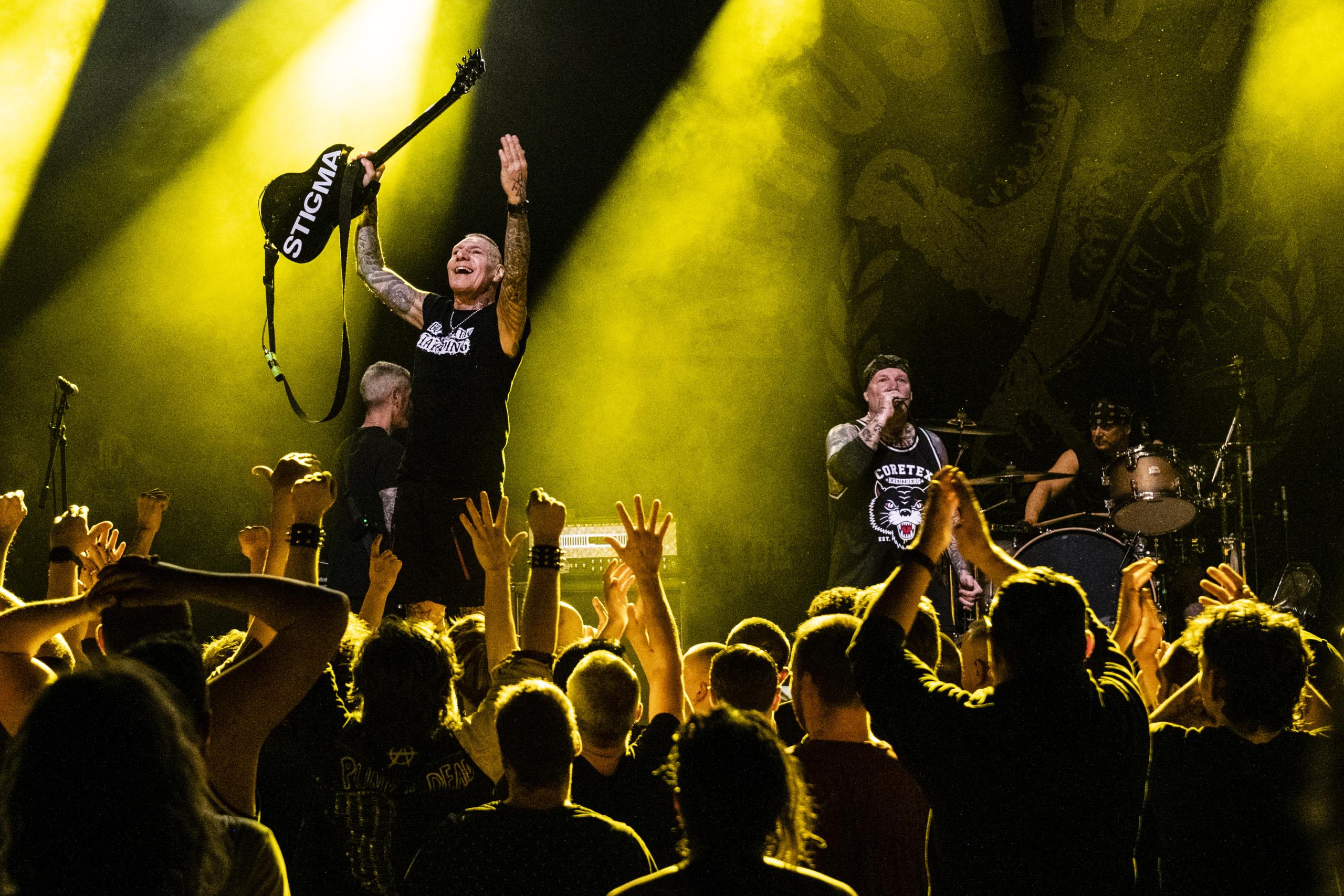 Agnostic Front @ Trix, picture 24, photographed by Sandra Van Watermeulen - FrontView Magazine