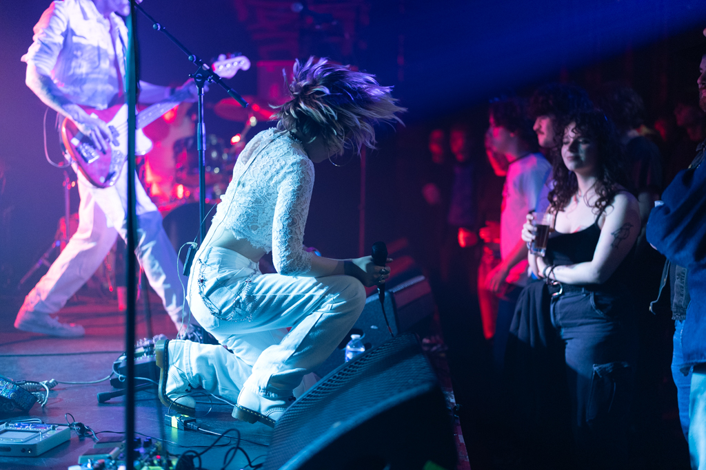 Eosine @ trix Antwerpen, picture 9, photographed by Peter Casie - FrontView Magazine