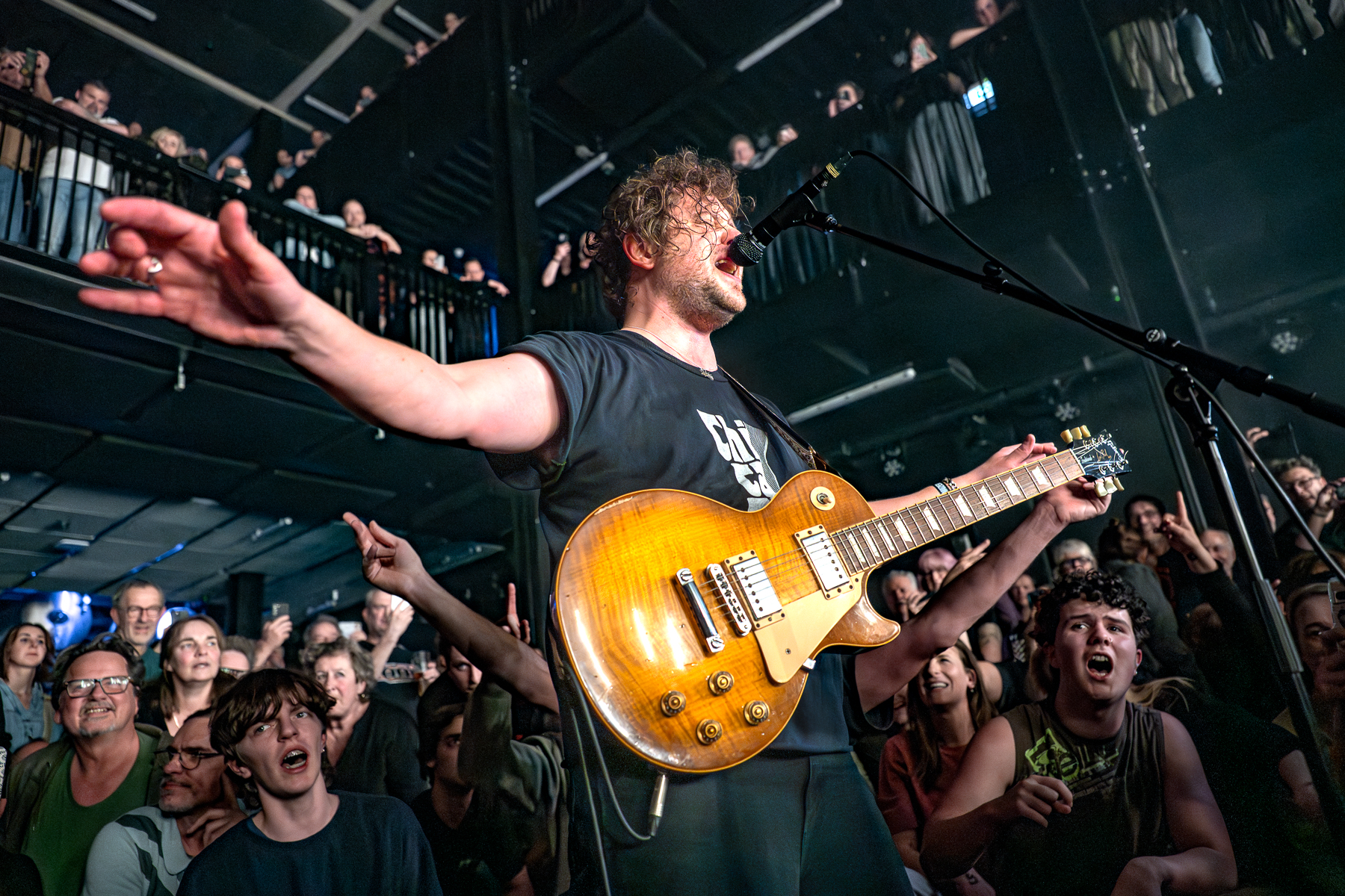 SONS @ Muziekgieterij, picture 13, photographed by Anoek Houben - FrontView Magazine