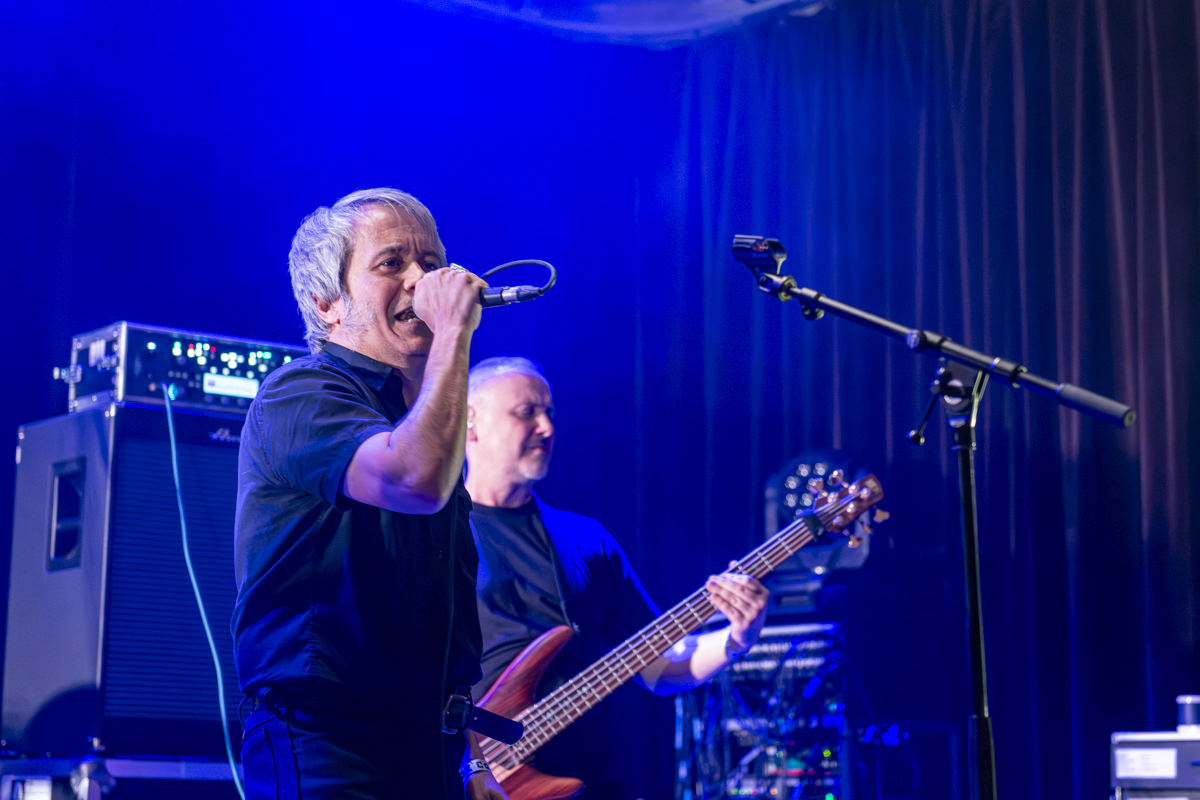 Senser @ De Casino, picture 2, photographed by Bart Janssens - FrontView Magazine