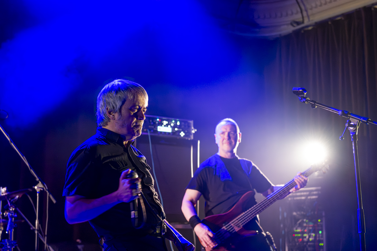 Senser @ De Casino, picture 7, photographed by Bart Janssens - FrontView Magazine