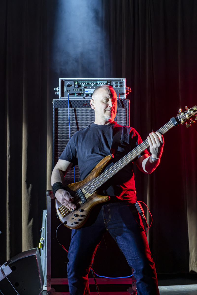 Senser @ De Casino, picture 10, photographed by Bart Janssens - FrontView Magazine