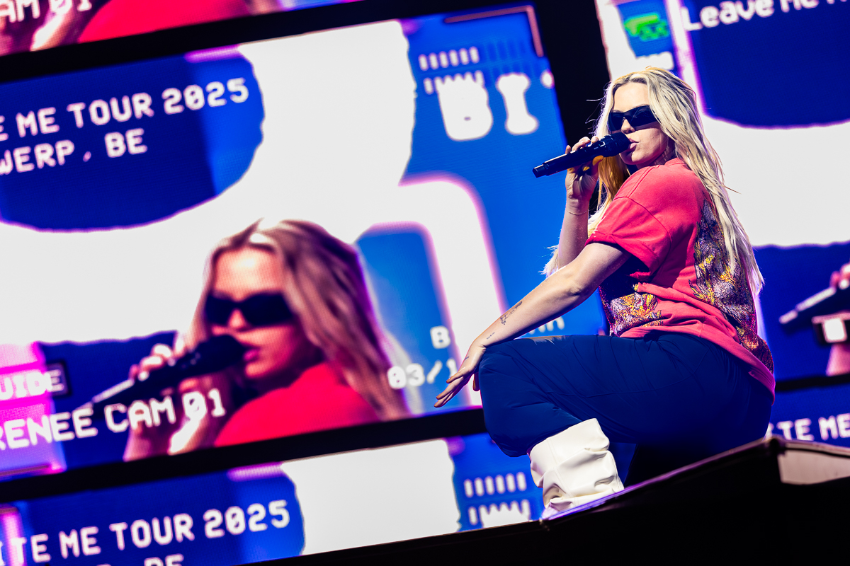 Renée Rapp @ Lotto Arena, picture 10, photographed by Dorien Goetschalckx - FrontView Magazine