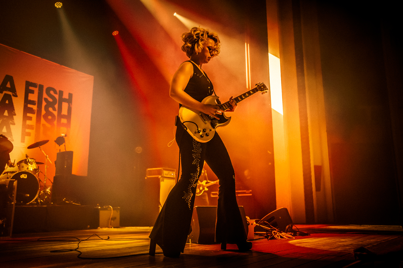 Samantha Fish In concert, foto 6, foto's door Paul Jongeneelen - FrontView Magazine