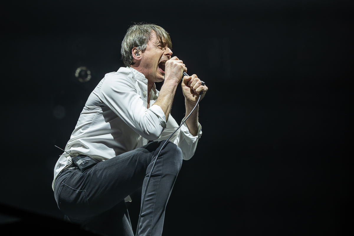 Suede @ 013, picture 12, photographed by David Johnson - FrontView Magazine