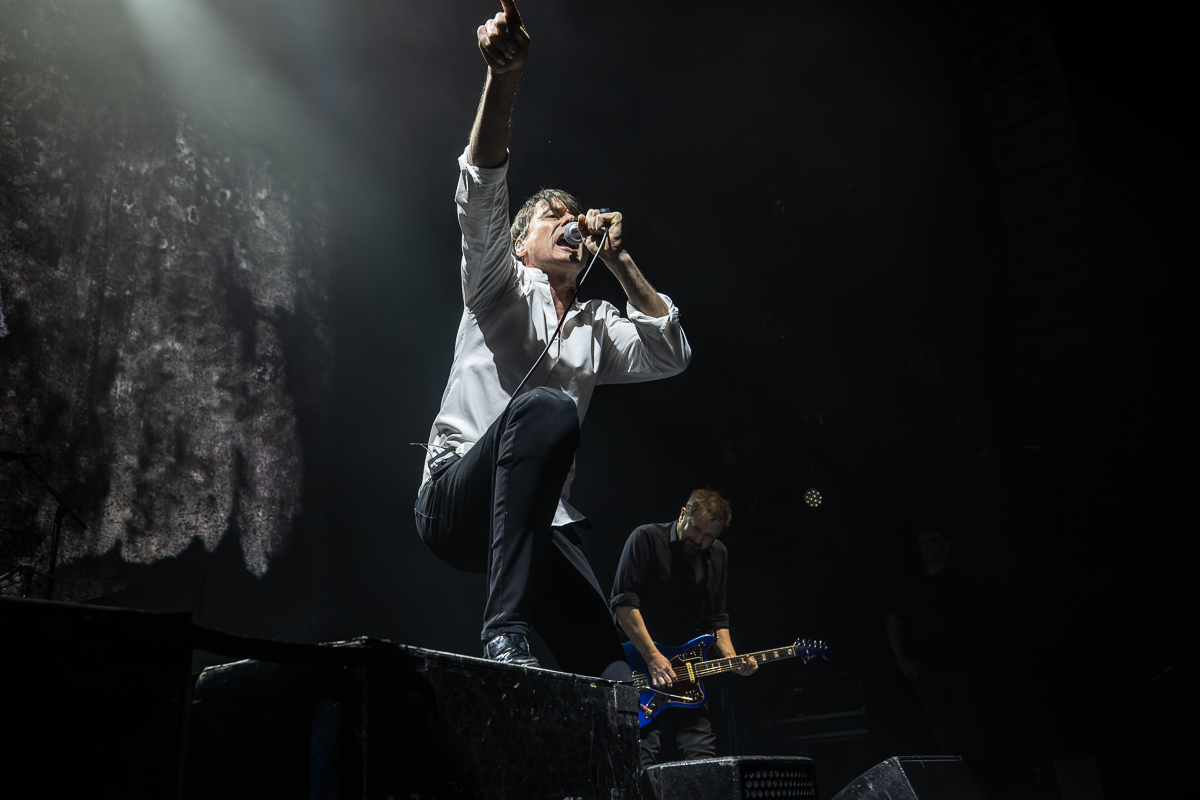 Suede @ 013, picture 15, photographed by David Johnson - FrontView Magazine