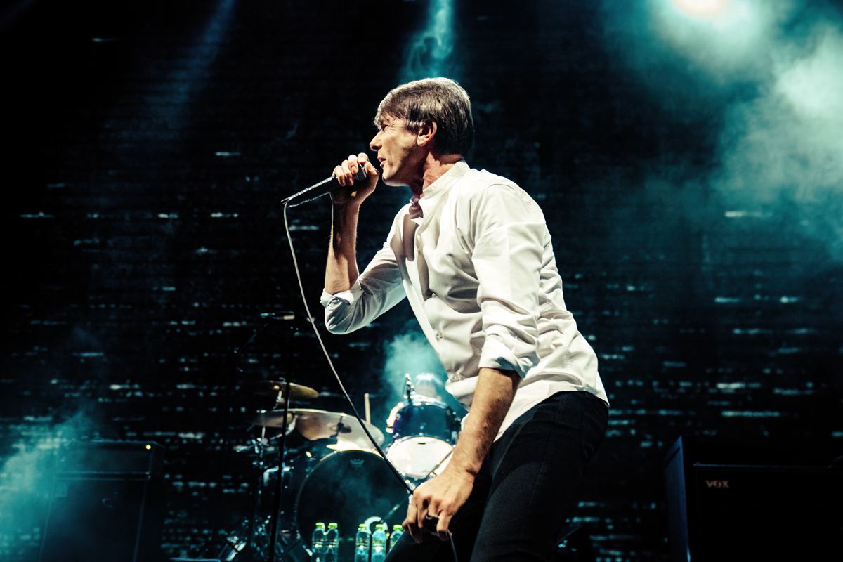 Suede @ Ancienne Belgique, picture 3, photographed by Livia Vaduva - FrontView Magazine