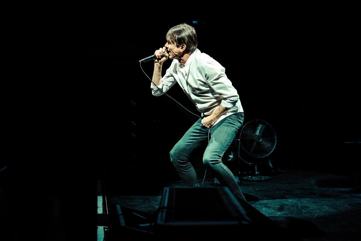 Suede @ Ancienne Belgique, picture 5, photographed by Livia Vaduva - FrontView Magazine
