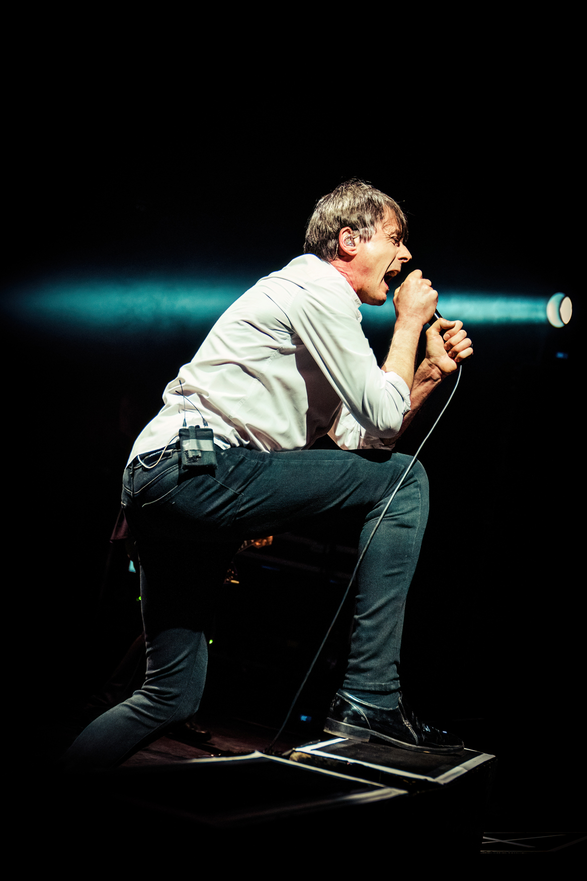 Suede @ Ancienne Belgique, picture 9, photographed by Livia Vaduva - FrontView Magazine