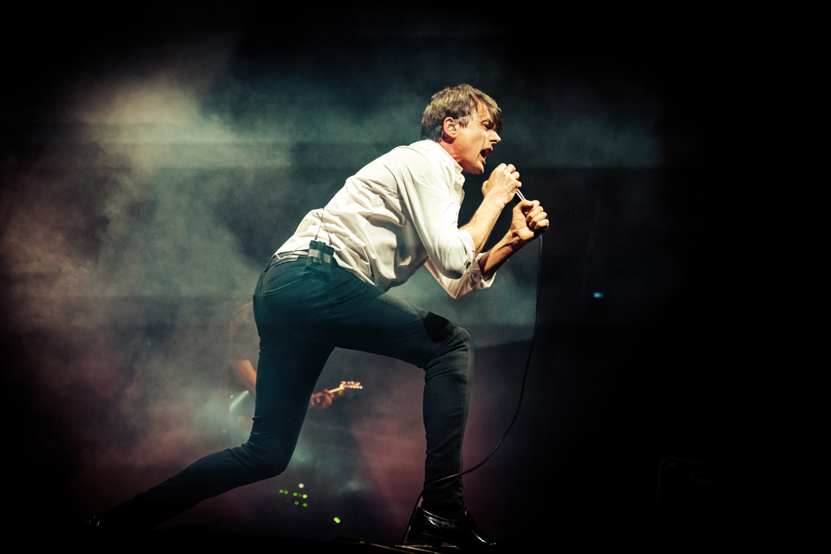 Suede @ Ancienne Belgique, picture 11, photographed by Livia Vaduva - FrontView Magazine