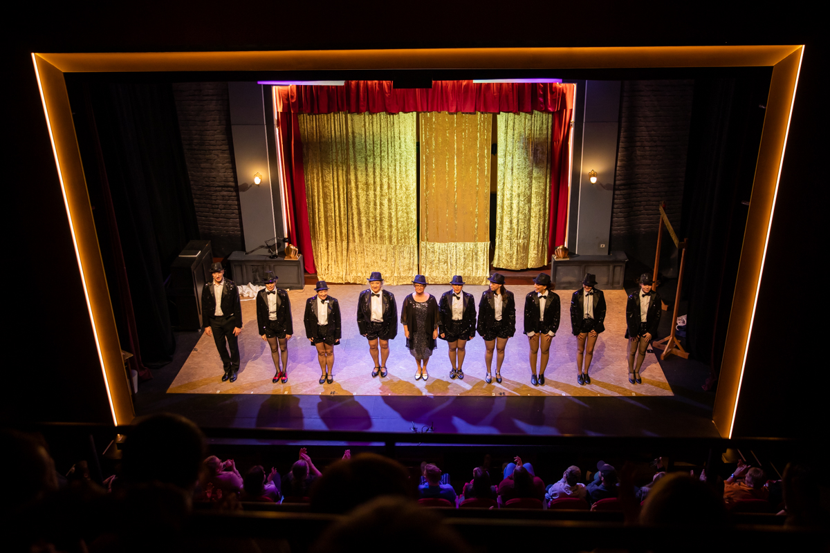 Première Stepping Out @ Fakkeltheater - Rode Zaal, foto 32, foto's door Goele Bormans - FrontView Magazine