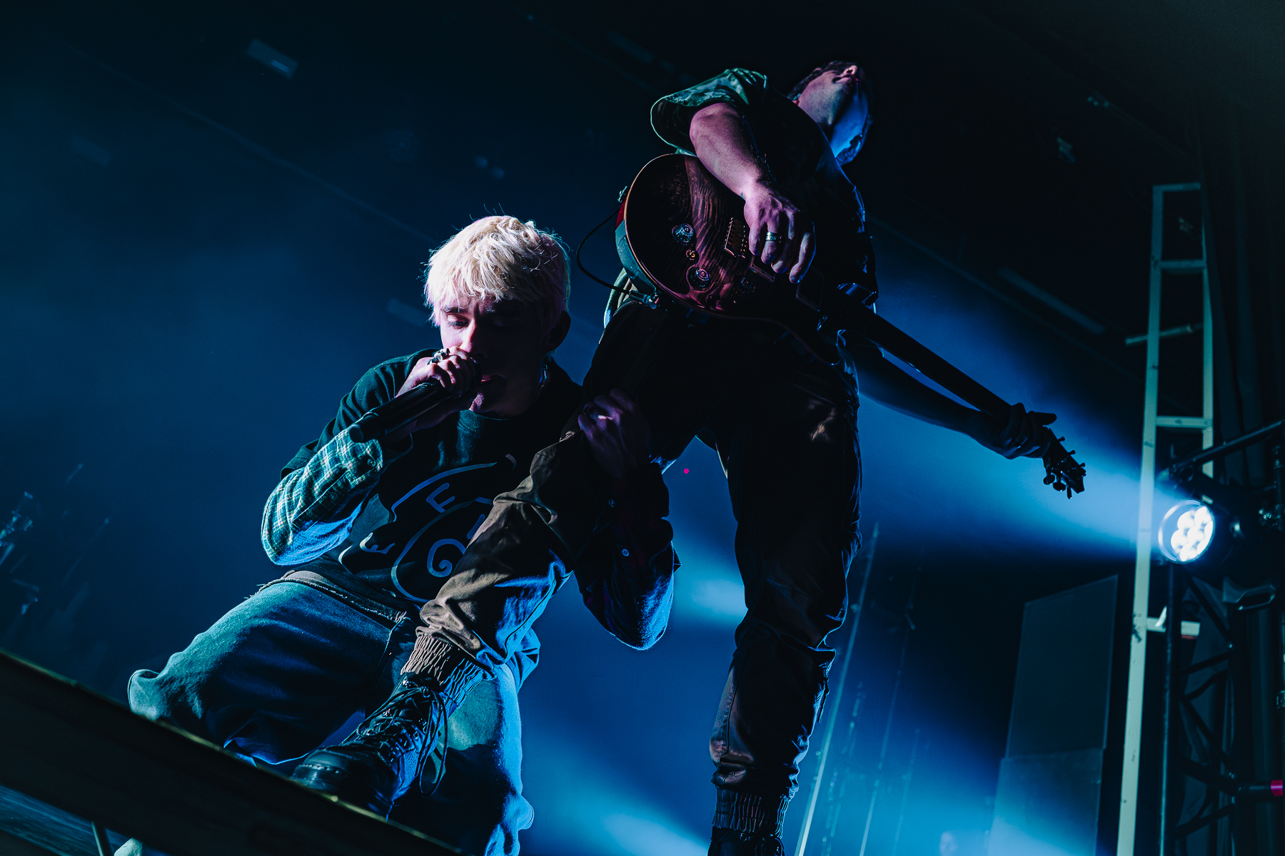 Waterparks @ Trix, picture 8, photographed by Anoek Houben - FrontView Magazine